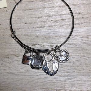 Silver Expandable Fashion Bangle Bracelet from Justin & Taylor